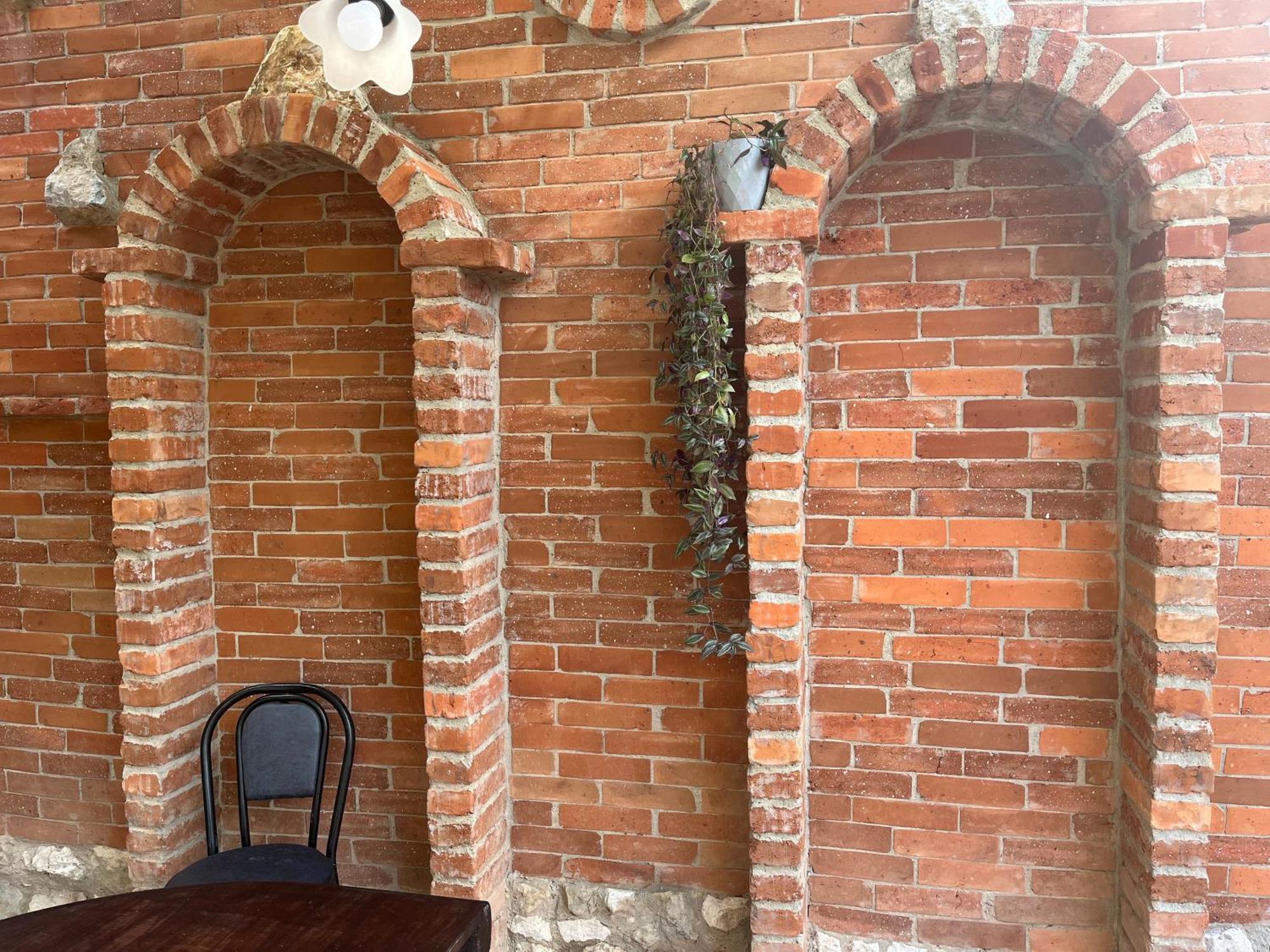 Book Hotel Kutaisi Bagian luar foto