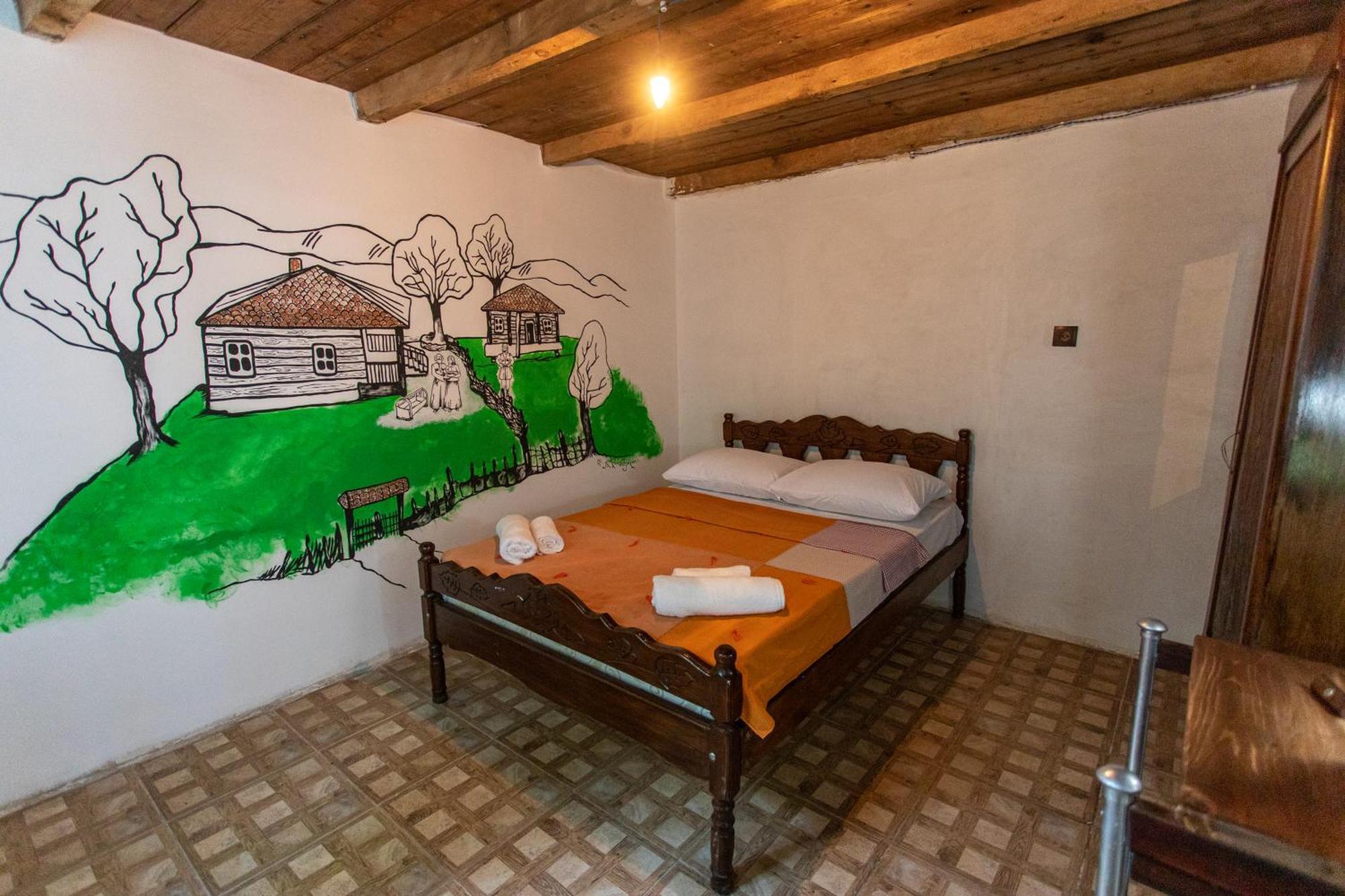Book Hotel Kutaisi Bagian luar foto