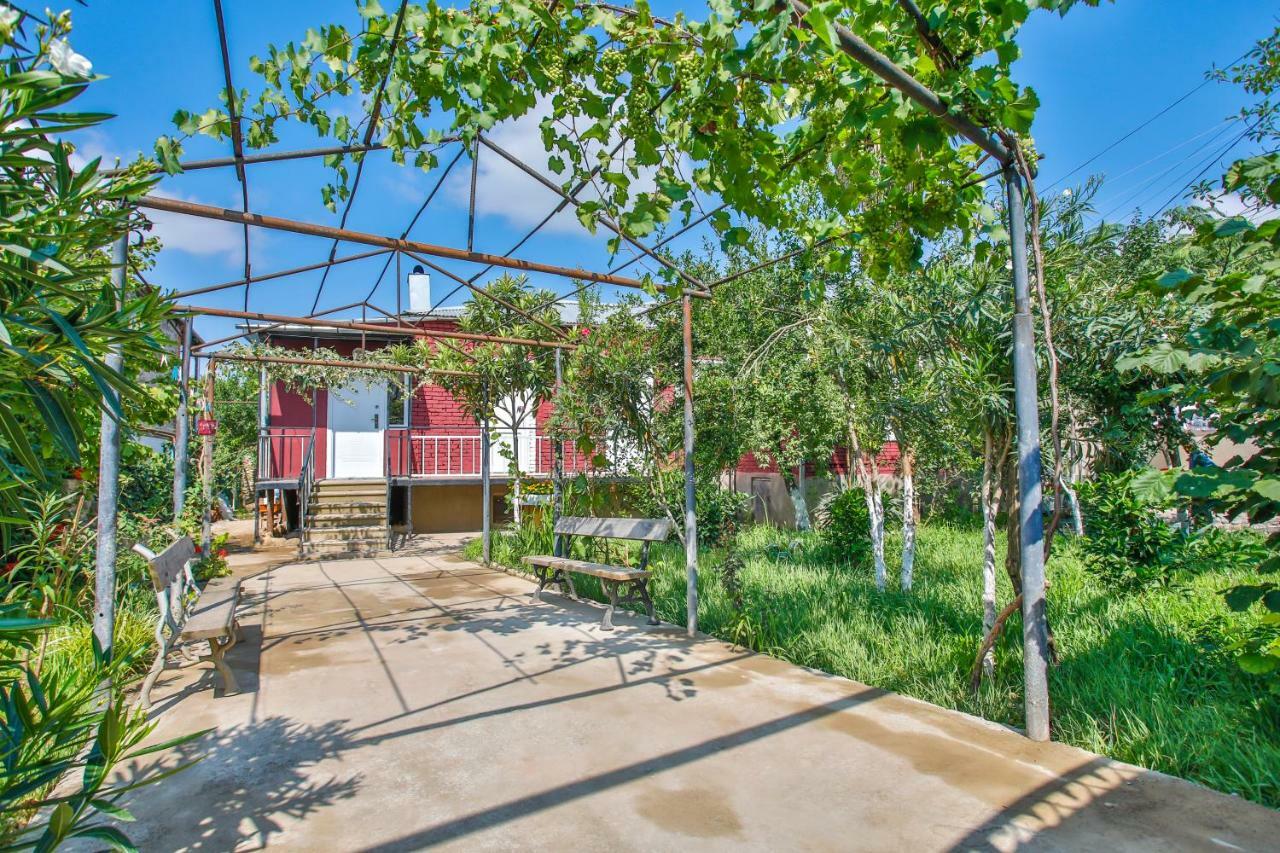 Book Hotel Kutaisi Bagian luar foto