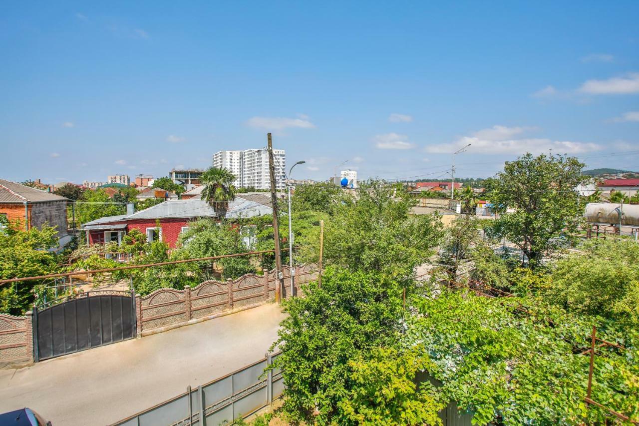Book Hotel Kutaisi Bagian luar foto